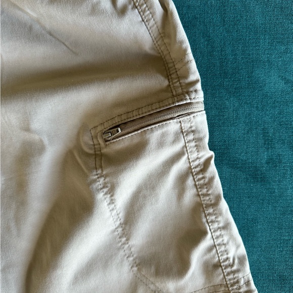 Wrangler Men's Performance Comfort Flex Cargo Short 34 (color fallen rock) - Picture 2 of 3